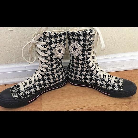 Converse - Picture 3 of 5